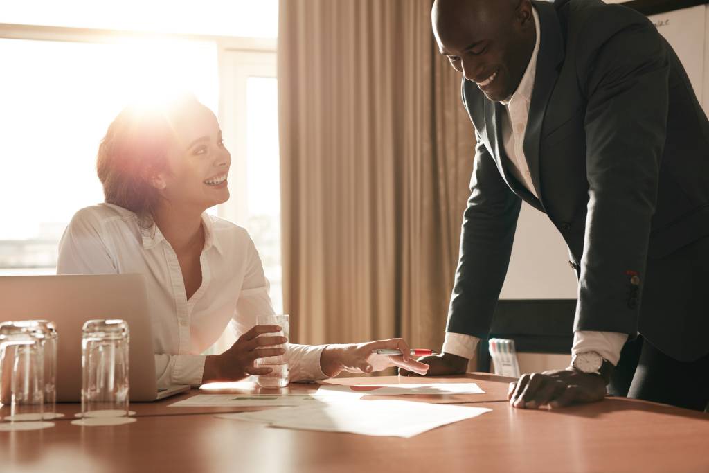Consultant helping a female business owner apply for Women‘s Business Enterprise Program Certification (WBE Certification) by the Women’s Enterprise National Council (WBENC). Get support with the application process.