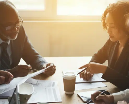 Federal Contracting Center consultant offers guidance on FAR regulations to a business owner. FAR regulation support at FCC.
