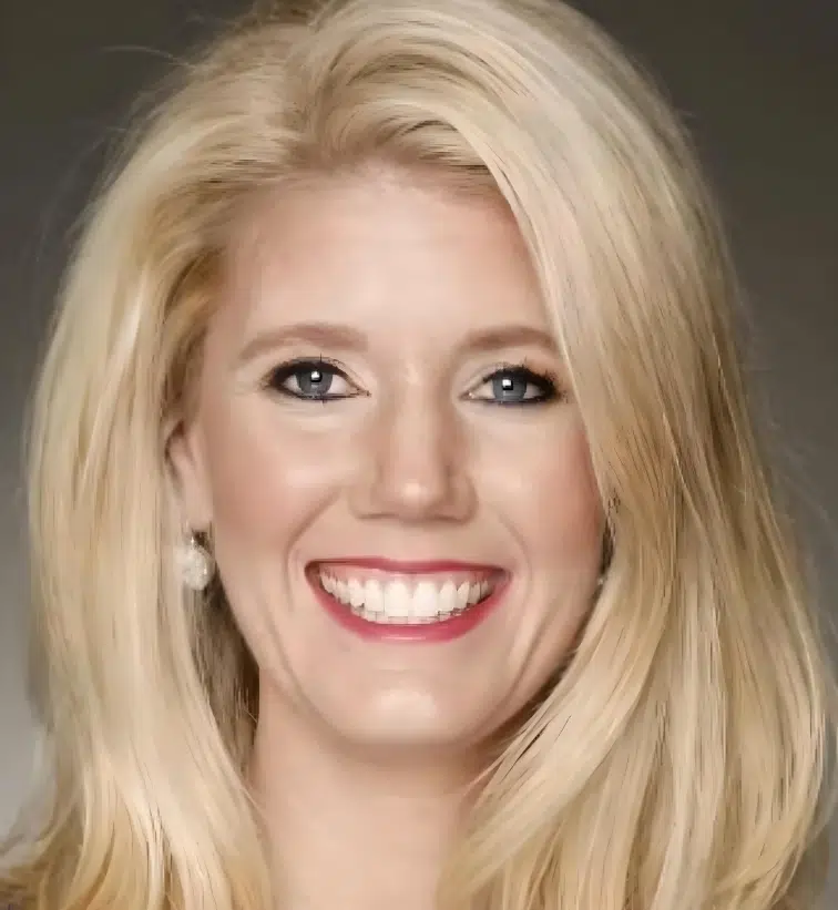 Heidi Arens, a board-certified family nurse practitioner in Chuluota, FL who offers regenerative therapies as part of her care.