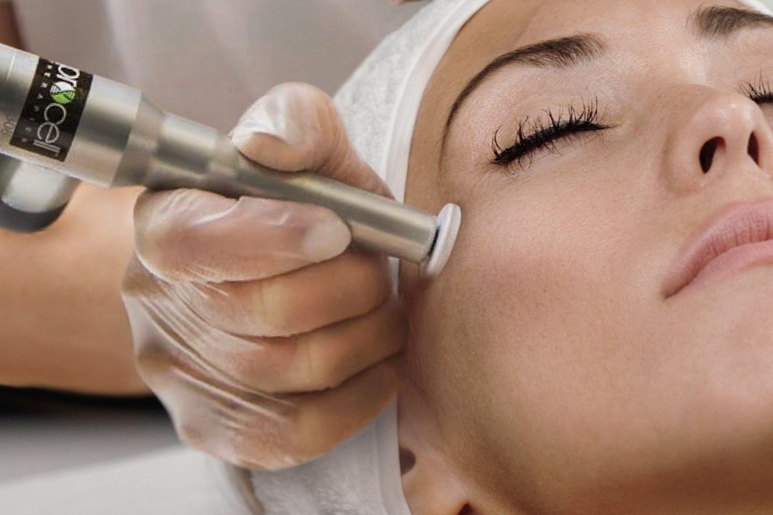 Relaxing IV hydration session in a safe medical environment